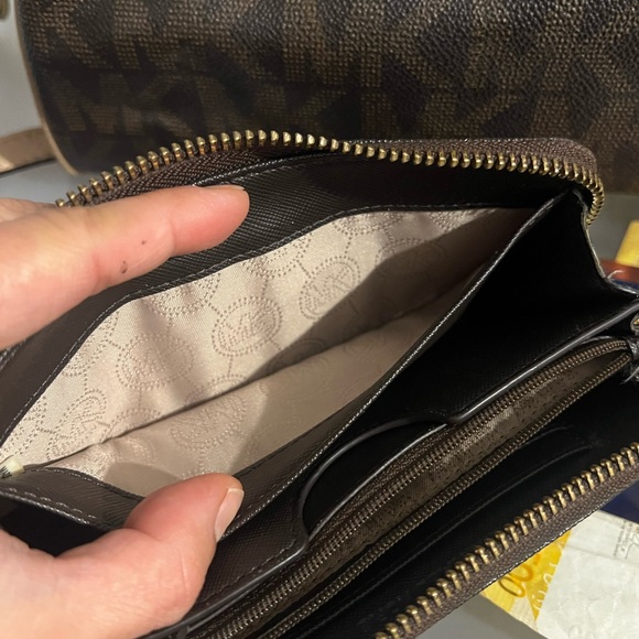 MK Speedy Leather Monogram Bag with Charm PLUS a matching leather wallet - Picture 5 of 13